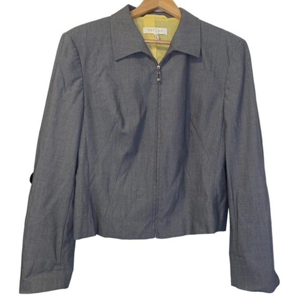 EUC Escada Gray Silk Wool Blend Zip Up Blazer Jacket Size 10